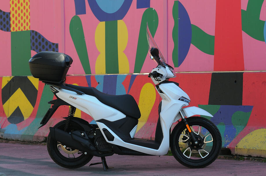 Voge SR16, il re degli scooter cinesi è nudo: quanto fa e quanto consuma. Tutti i dati veri