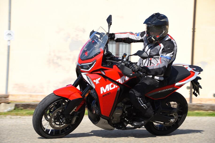Moto Morini, X-Cape e AlltrHike promosse con maxi sconti