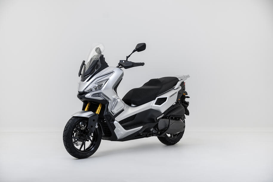 Kymco risponde ai cinesi: Xtera 350, prezzo ottimo e tanta sostanza