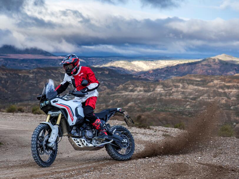 Ducati DesertX 2026: pronta a tutto