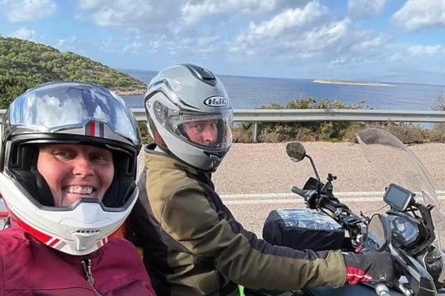 Iran: coppia di motociclisti globetrotter condannati a 10 anni per spionaggio