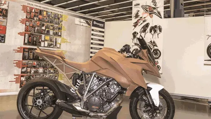 Buone notizie per KTM: Kiska se ne va, finita l'era degli spigoli