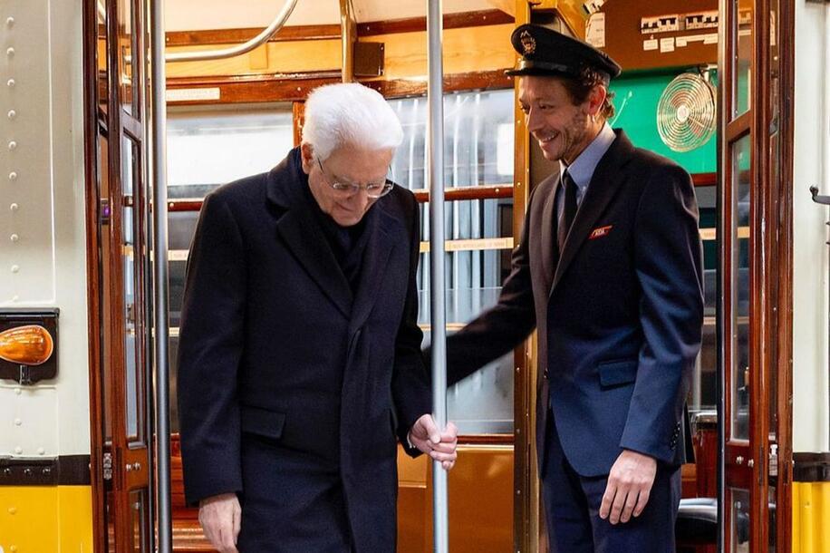 Valentino Rossi e Mattarella sul tram: "Mi ha chiesto di battere gli spagnoli"