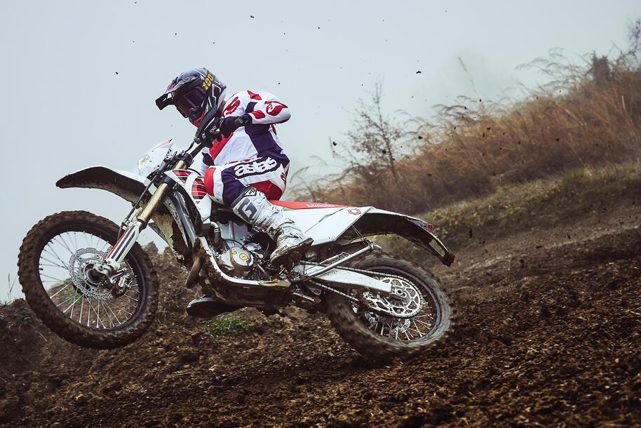 Bimota BX 450, dall’asfalto al fango