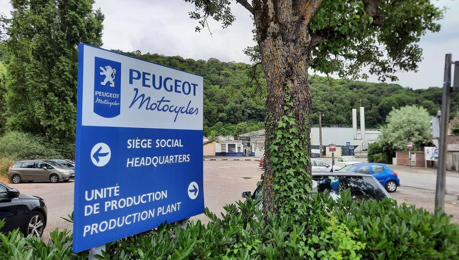 Peugeot Motocycles, il management vuole rilevare l’azienda