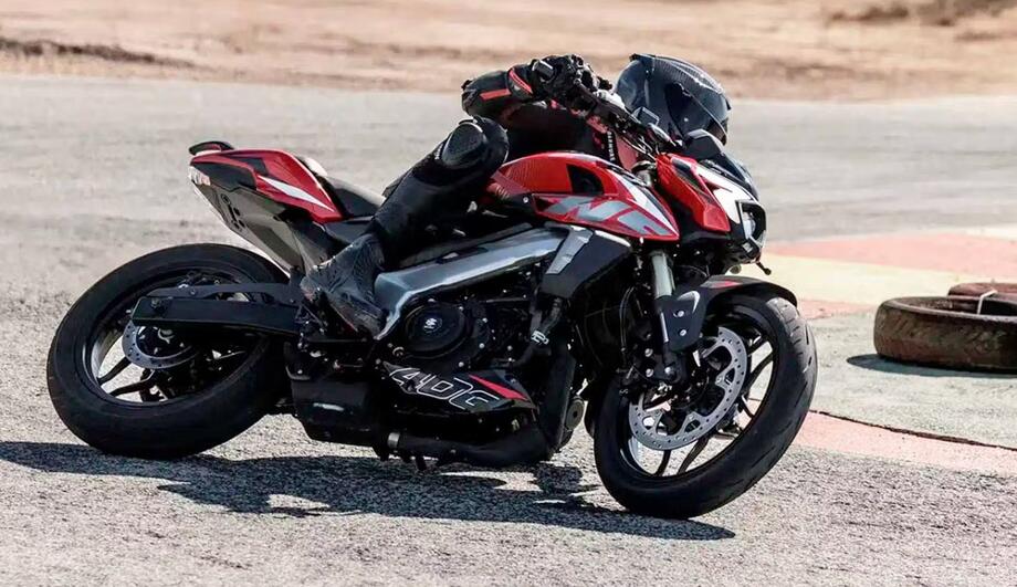 Bajaj Pulsar NS 400, naked con motore KTM al un prezzo di una 125
