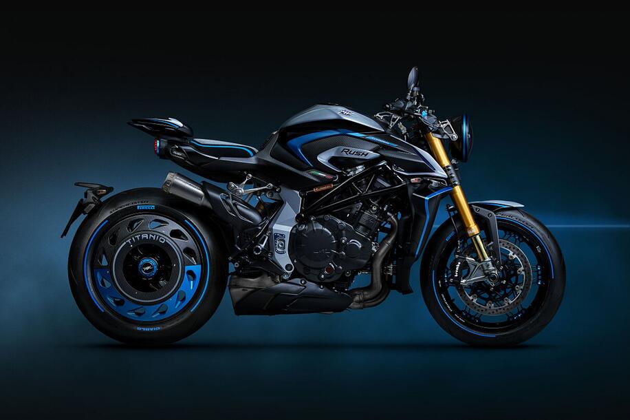 MV Agusta Rush Titanio, maxinaked esclusiva non solo nel prezzo 