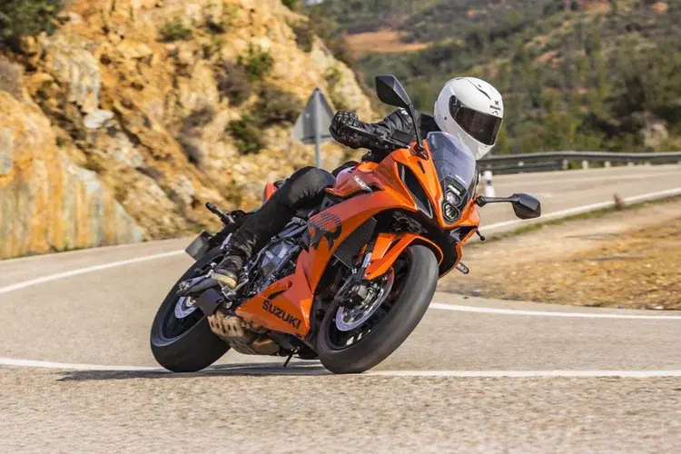 Suzuki GSX-8R, in salsa austriaca è più cattiva