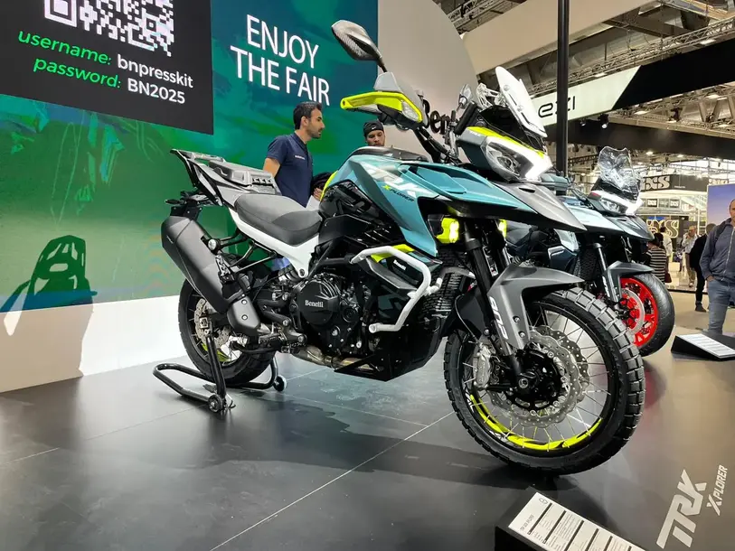 Tutto sulla Benelli TRK 902 (e il prezzo è incredibile)