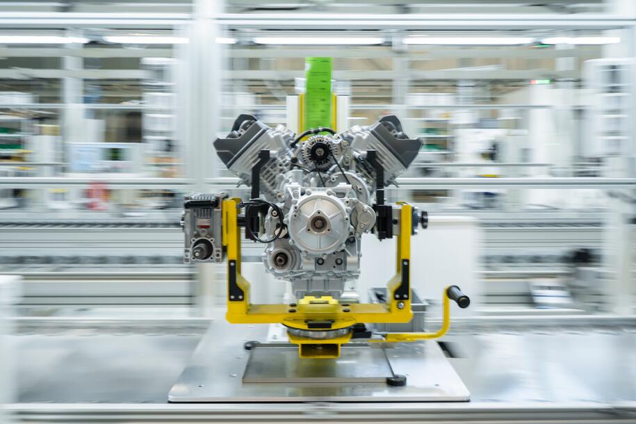 Moto Guzzi, a settembre le GMG 2026 inaugurano la nuova fabbrica di Mandello 