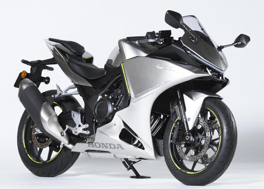 Honda CBR400R Four: prezzo e dati tecnici ufficiali