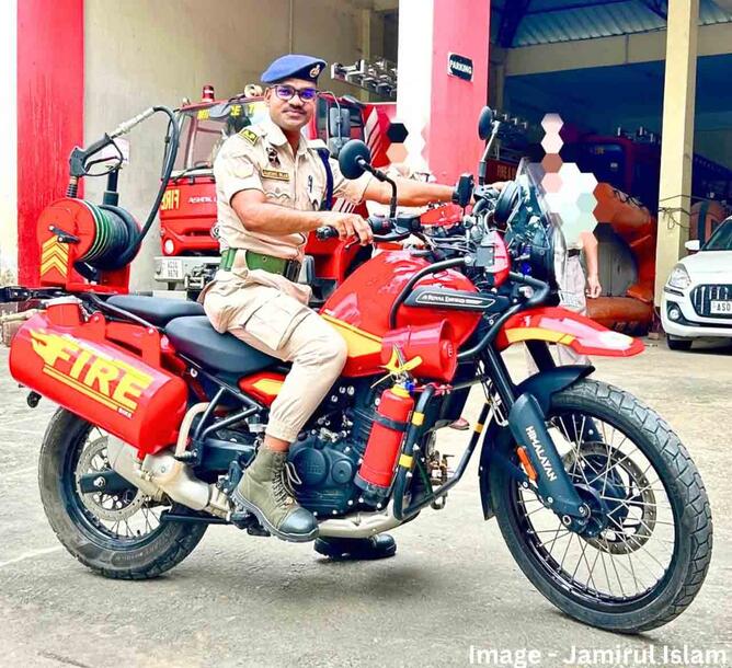 Royal Enfield Himalayan 450, è la moto dei vigili del fuoco