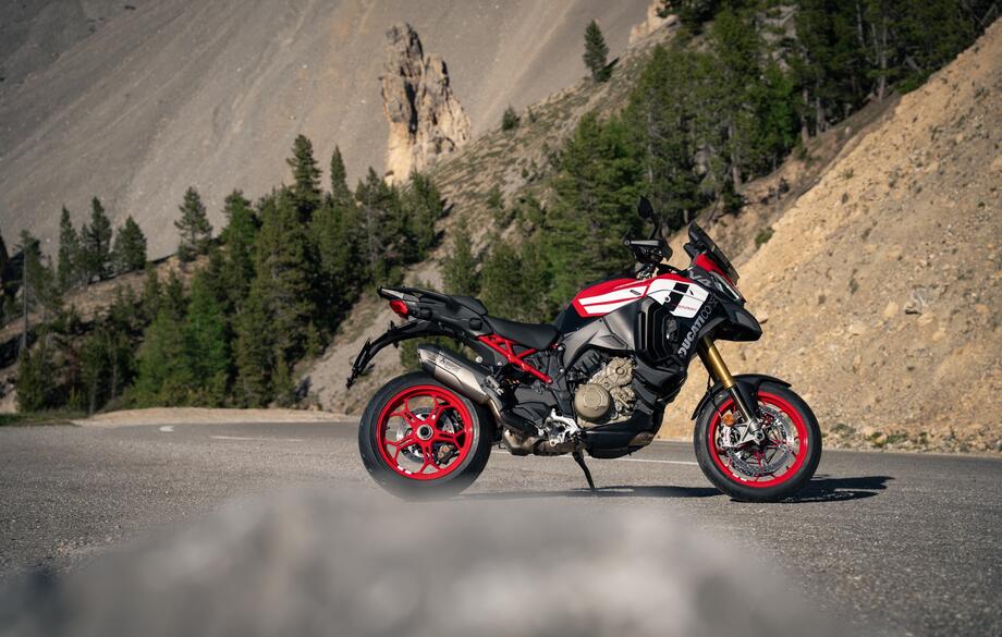 Ducati Multistrada V4 Pikes Peak: con la nuova livrea è ancora più cattiva
