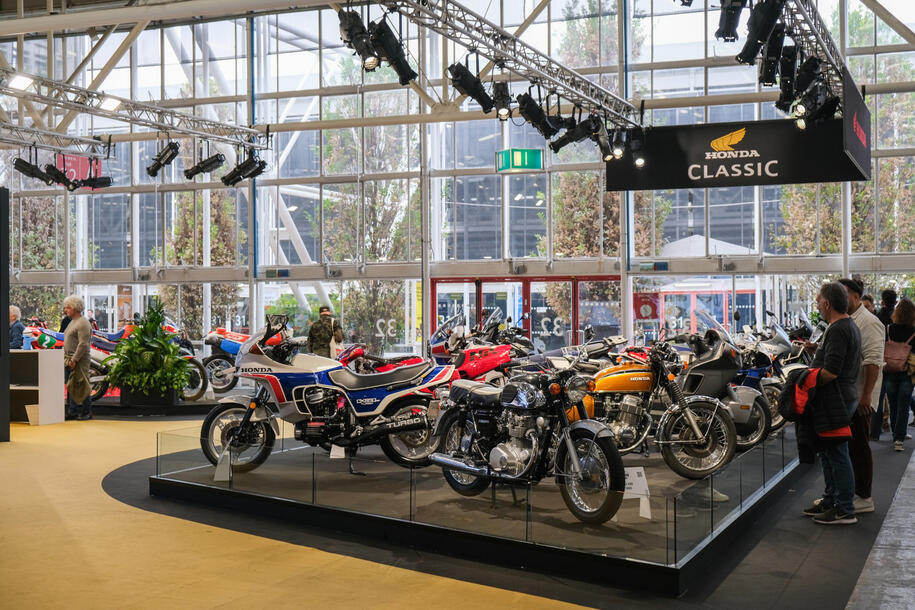 Auto e Moto d’Epoca 2026 a Bologna: prezzi biglietti, date e orari. Tutto il programma