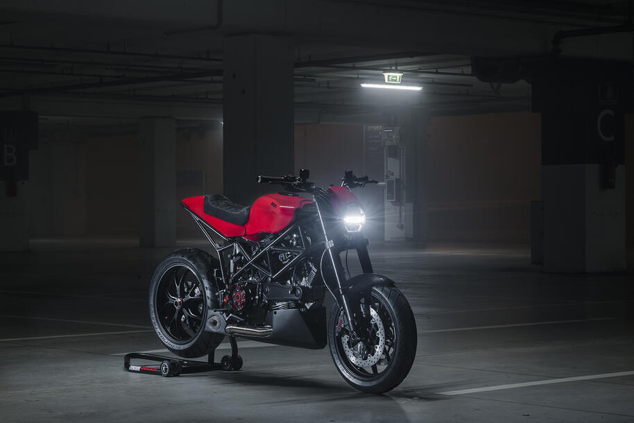 Ducati Multistrada 1000, da brutto anatroccolo a café racer by NES