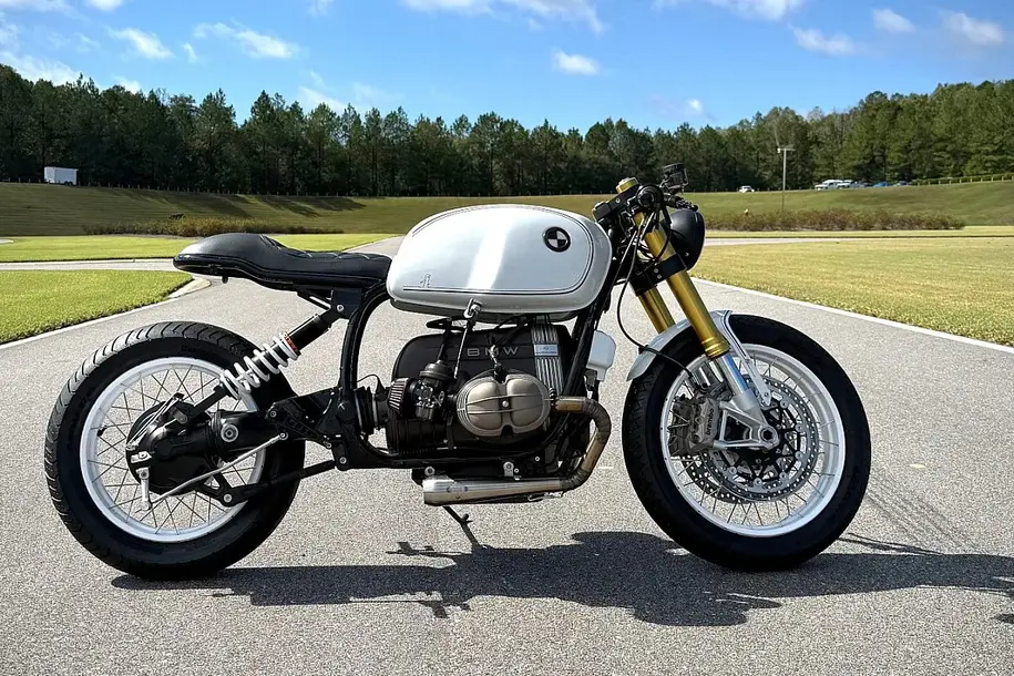 BMW R 100 Marekswerk: la café racer nata in cantina e finita nel parcheggio