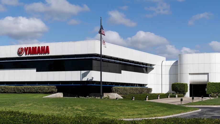 Topolino al posto di Yamaha: Disney compra la storica sede californiana