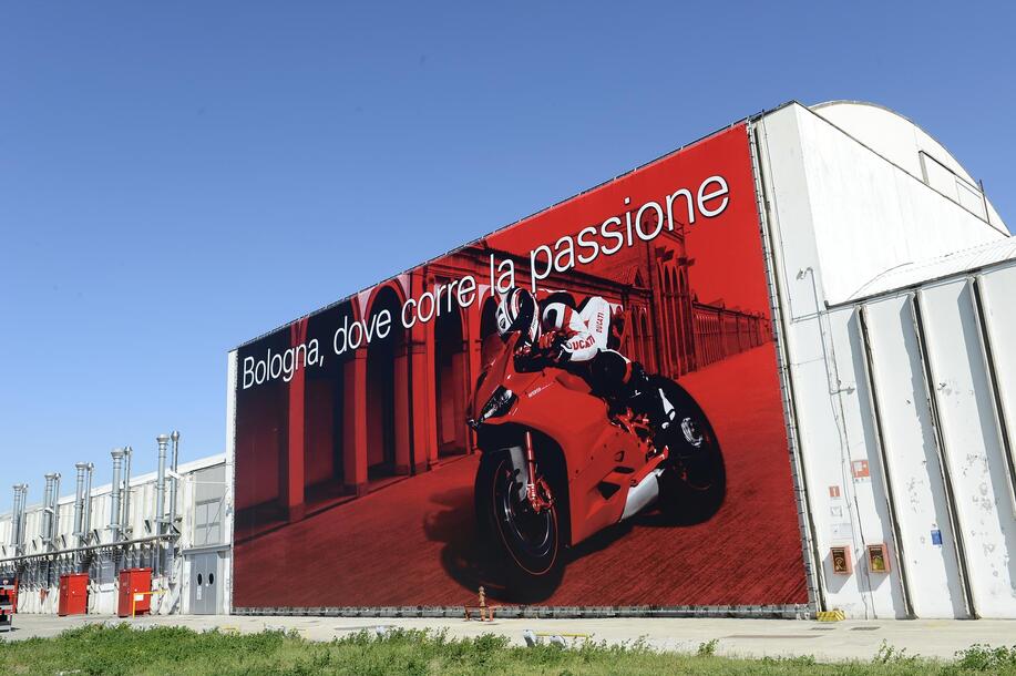 Ducati, chi ha i soldi per comprarsela?
