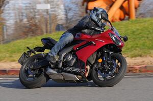 Triumph Daytona 660: facile e veloce tutti i giorni